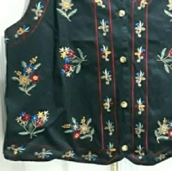 Bobbie Brooks Floral Embroidered Black  Top Button Down 100% Cotton Size Large - Picture 5 of 10